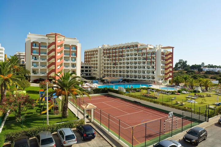 Tennis court