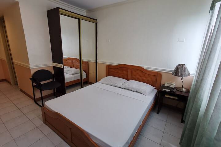 Room 9 of 60
