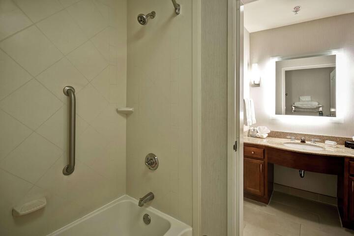 1 King Mobility Accessible Bathtub Studio (24 of 27)