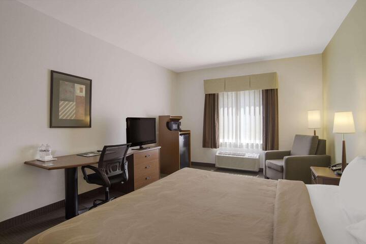 1 King Bed (12 of 13)