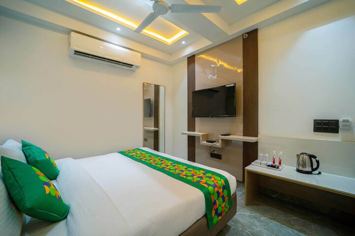 Room 19 of 33