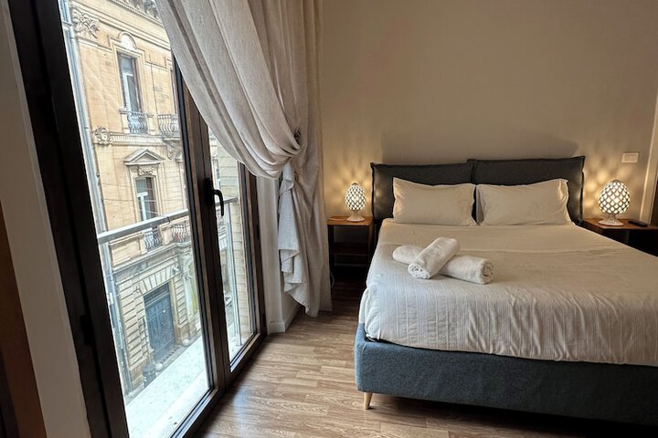 Room 12 of 37