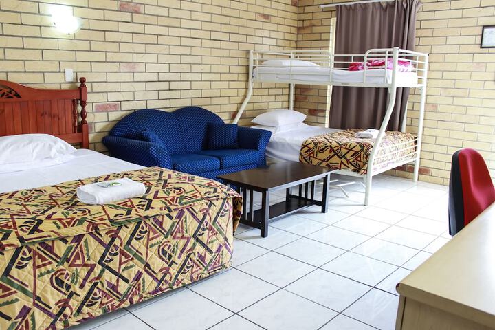 Room 6 of 19