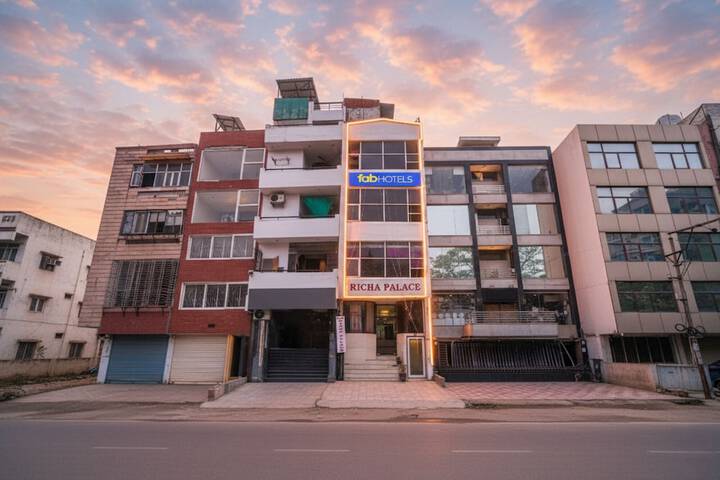 Photo of Fabhotel Richa Palace