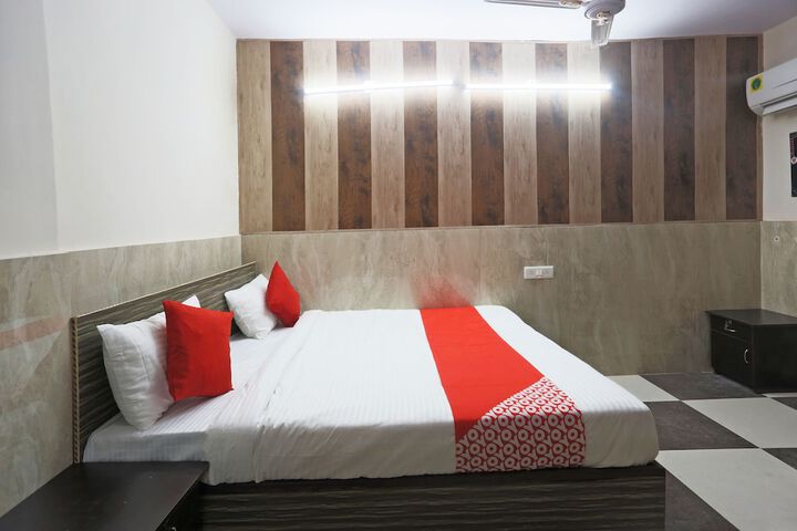Room 5 of 27