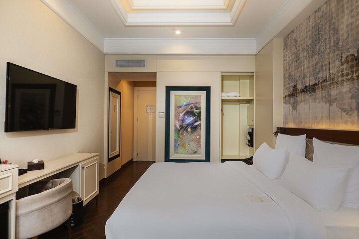 Room 22 of 105