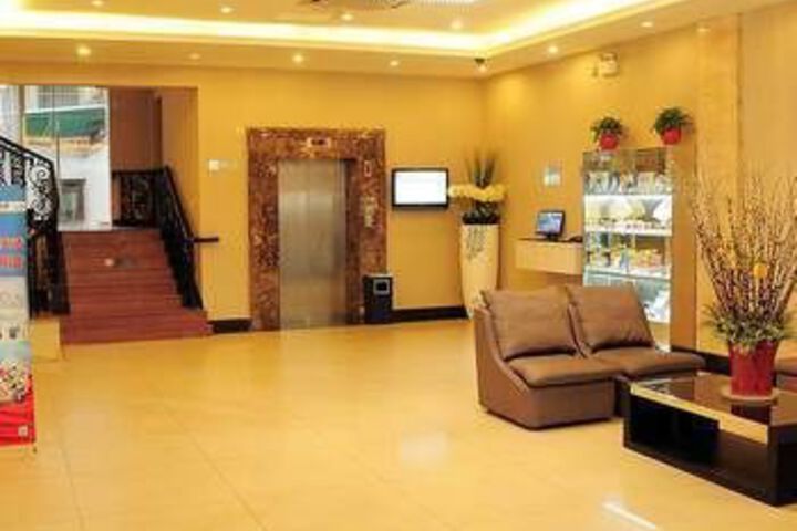 Hotel Interior 8 of 9