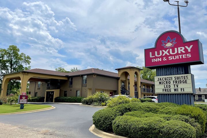 Hotel 11 of 17