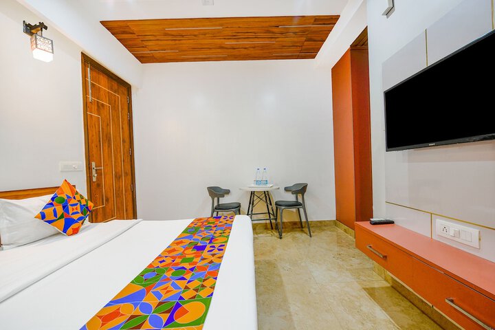 Room 14 of 22