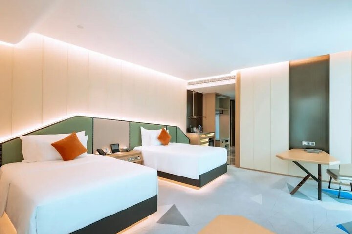 Room 47 of 124