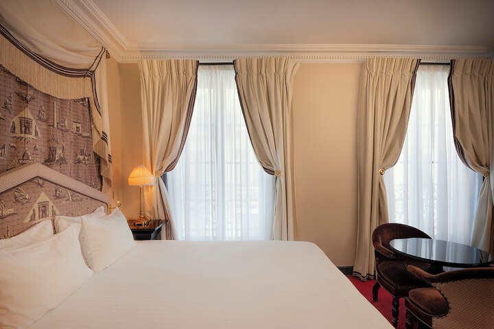 Room 5 of 50