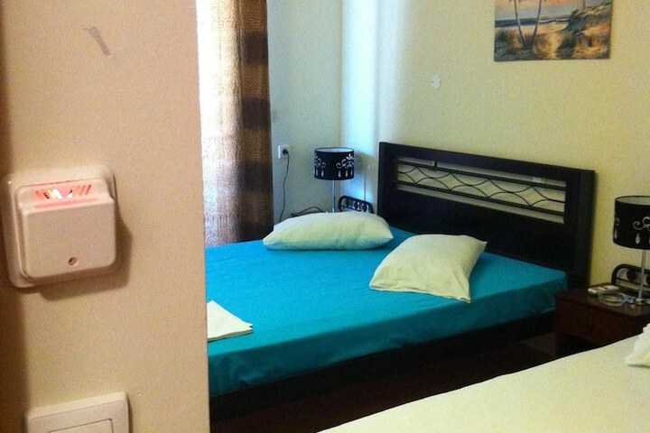 Room 10 of 43