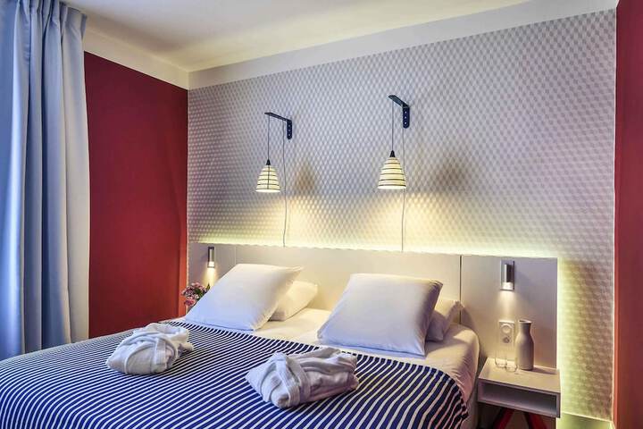 Room 7 of 60