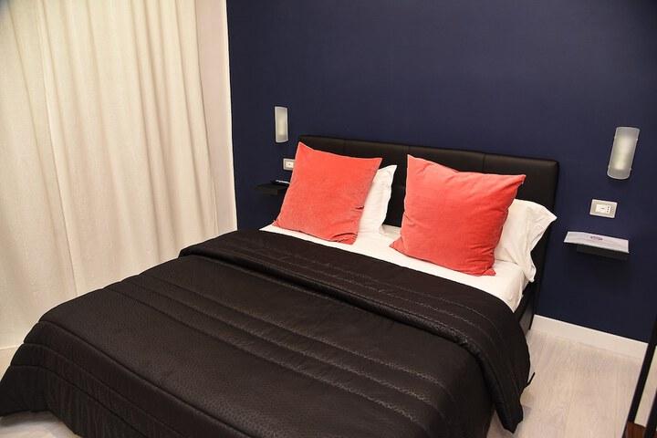 Room 42 of 97
