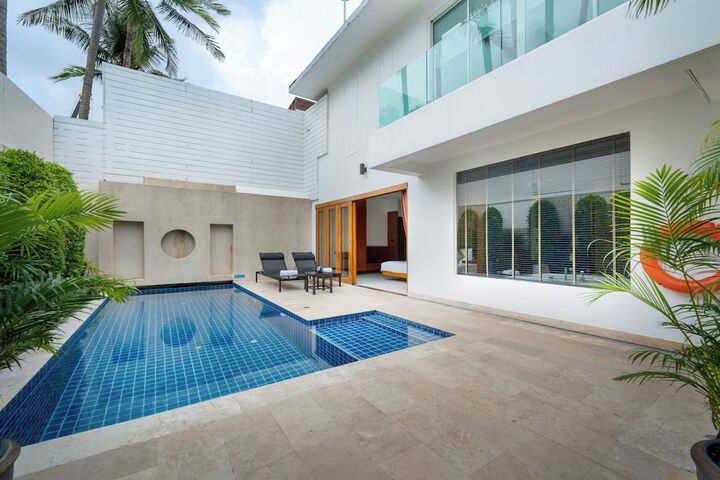 Pool 102 of 188