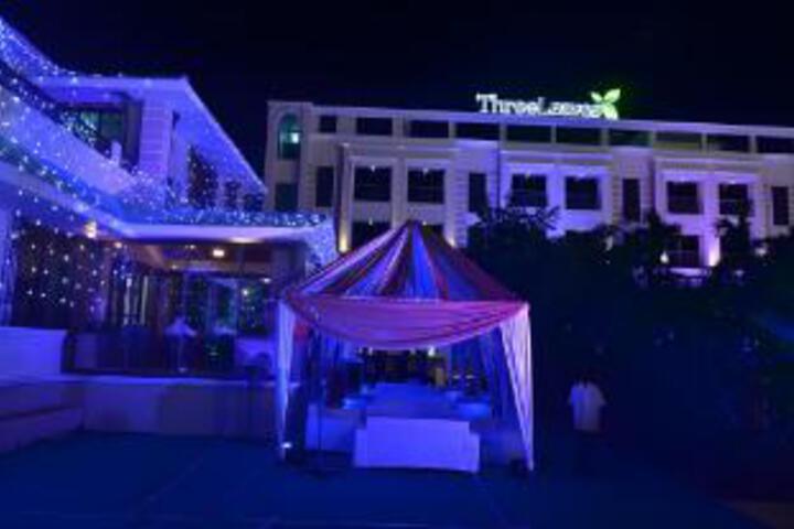 Hotel 4 of 10