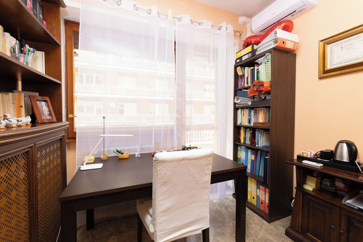 Room 214 of 581
