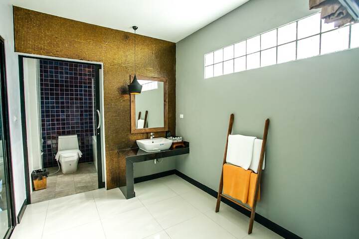 Room 7 of 41