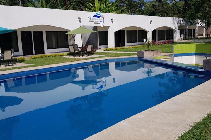 Pool 24 of 68