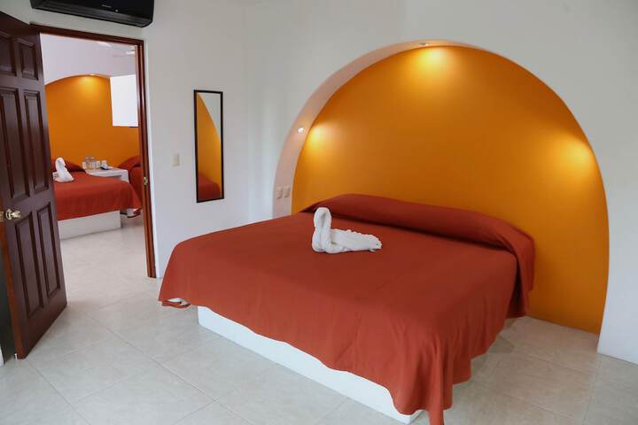 Room 15 of 37