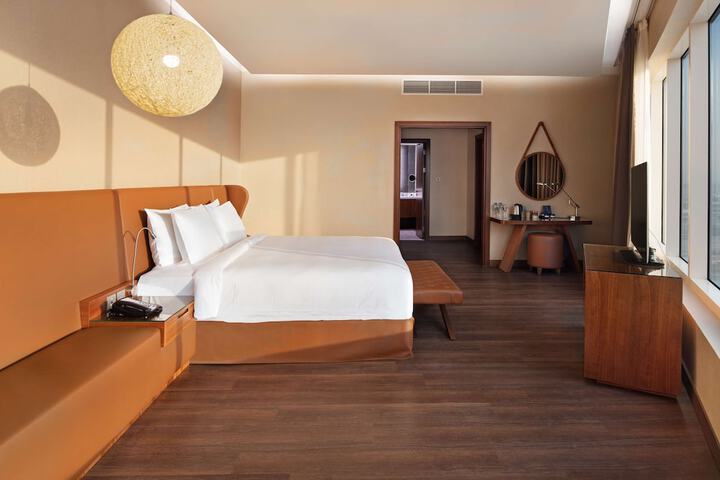 Room 18 of 260