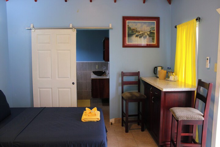 Room 19 of 84