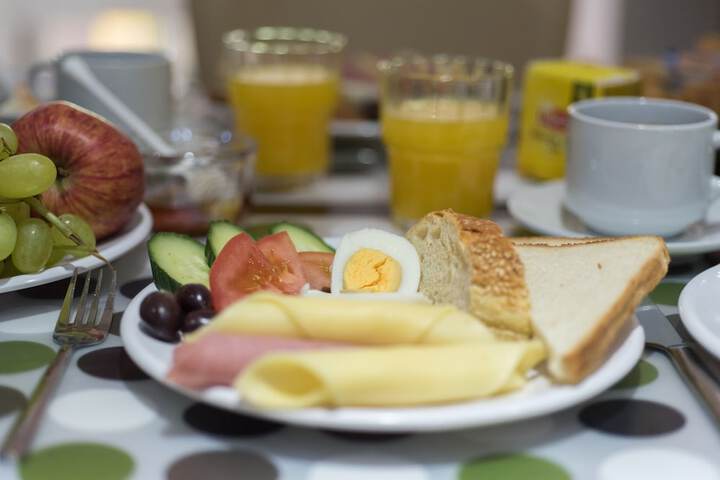 Breakfast/Coffee Service 48 of 74