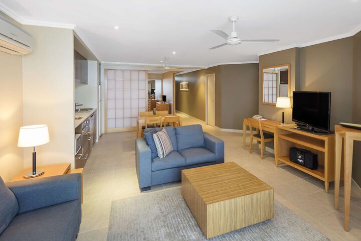 Room 42 of 175