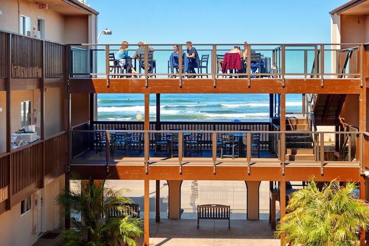 Sundeck