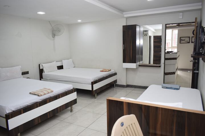 Room 18 of 49