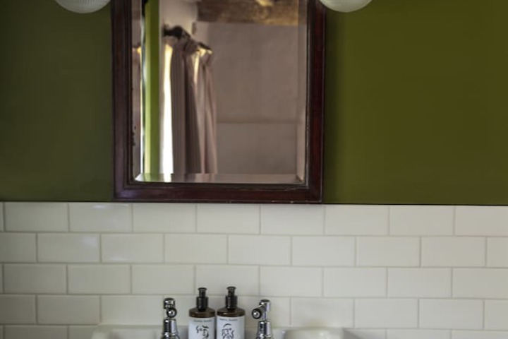 Clean Restrooms