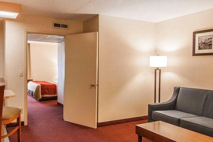 Room 57 of 93