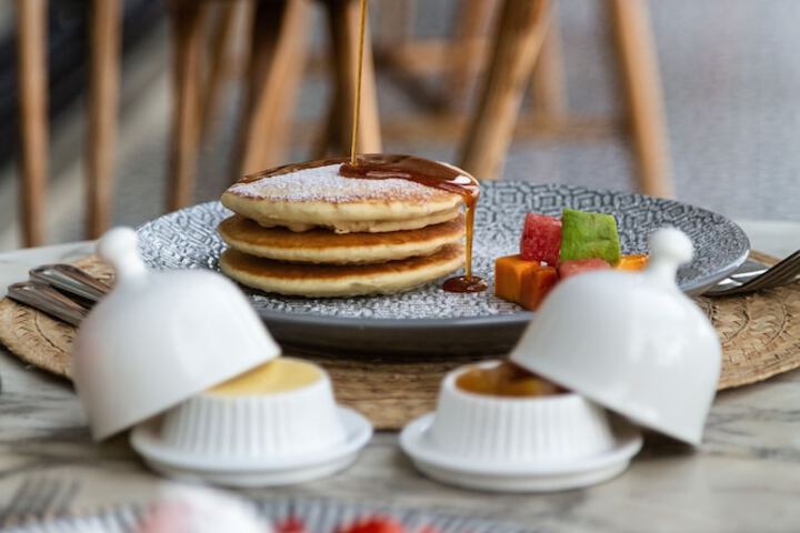 Breakfast/Coffee Service 90 of 117