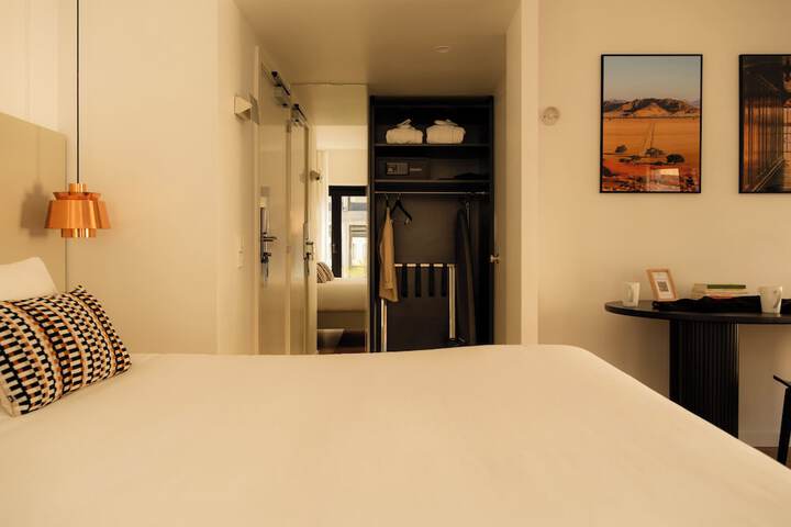 Room 16 of 61