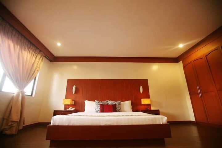 Room 22 of 26