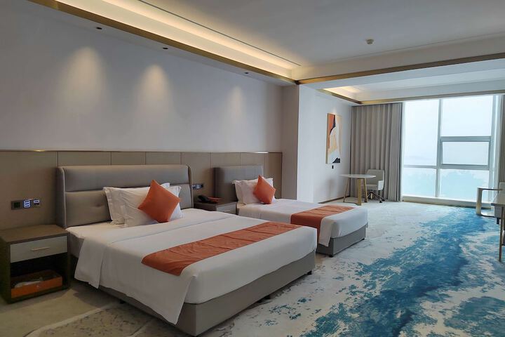 Room 16 of 23