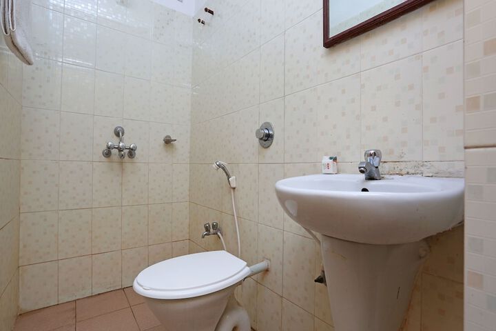 Room 14 of 15