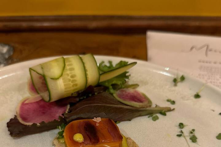 Dining 74 of 91