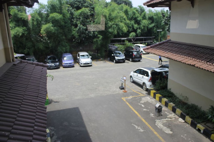 Property Grounds 18 of 18