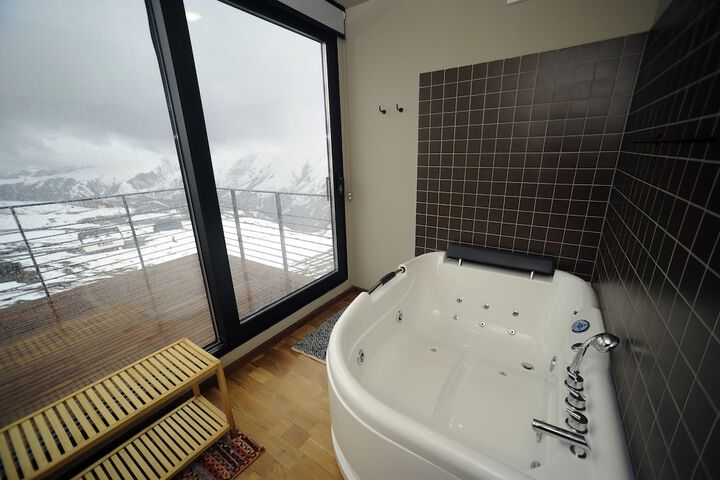 Hot Tub 40 of 69
