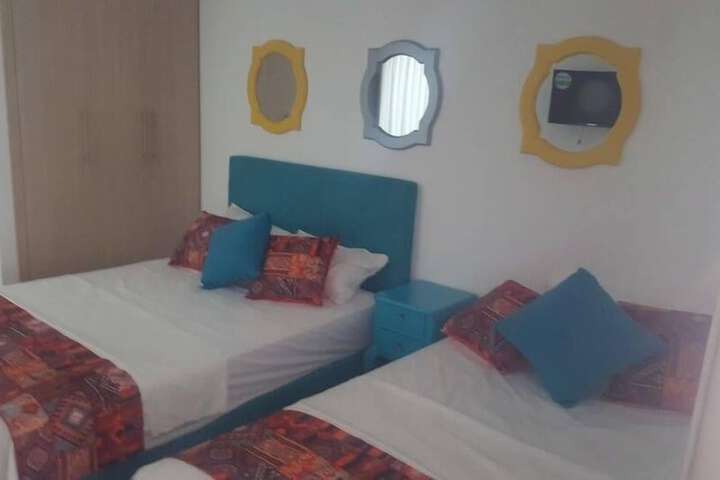 Room 11 of 25