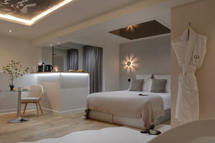 Room 267 of 780