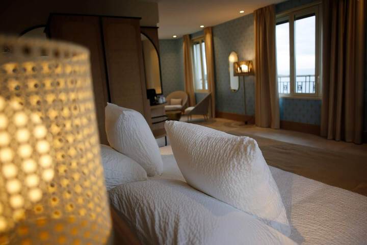 Room 20 of 135