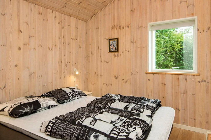 Room 3 of 13