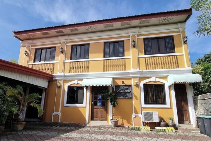 Mojica Residencia Hotel