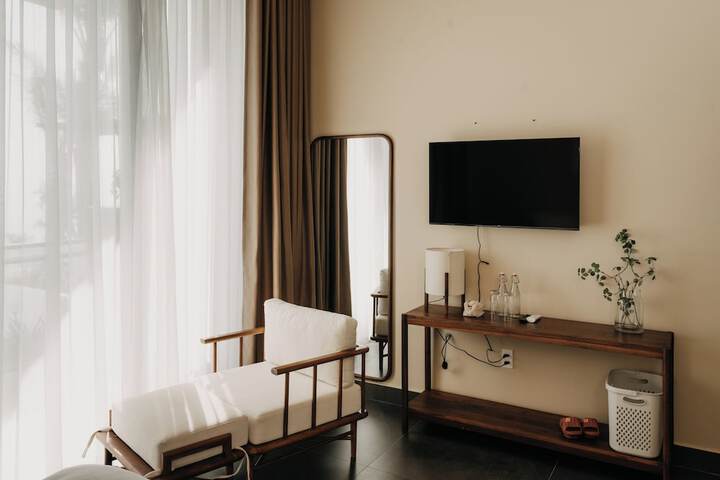 Room 6 of 34
