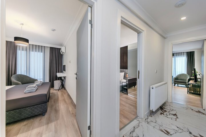 Room 53 of 125