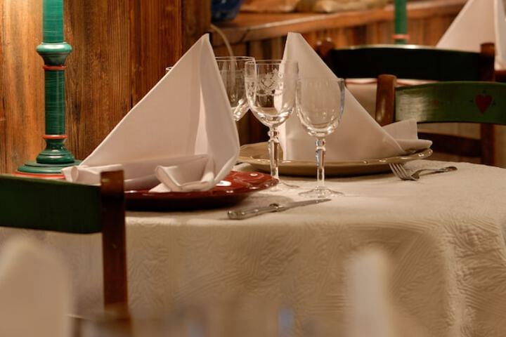 Dining 39 of 71