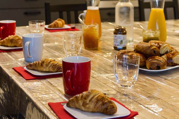 Breakfast/Coffee Service 23 of 26