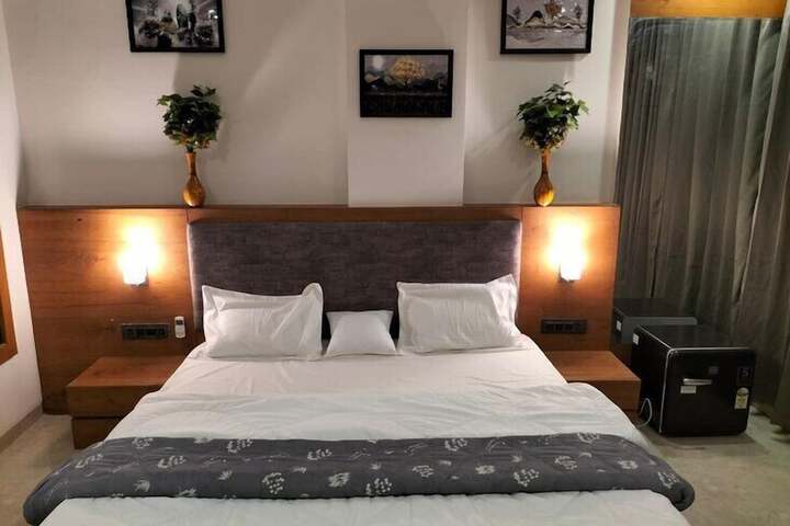 Room 9 of 23